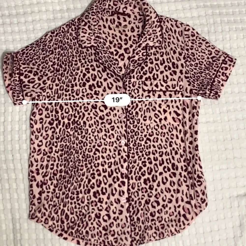 Kate Spade Pajama Top Size small, Animal print , punk and maroon